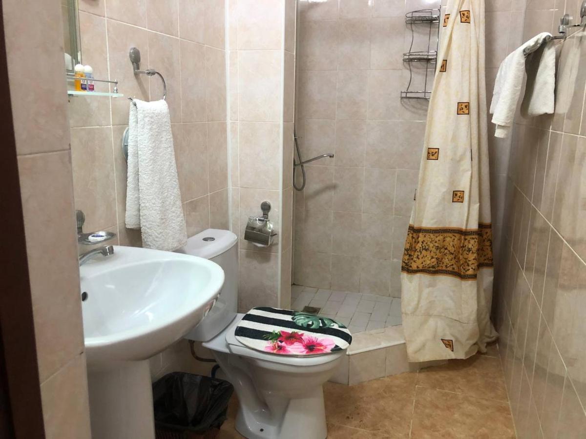 Admiral Hotel Termez Luaran gambar