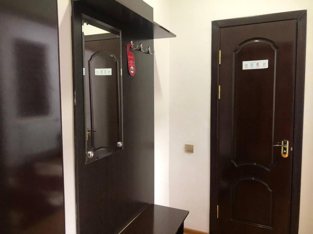 Admiral Hotel Termez Luaran gambar