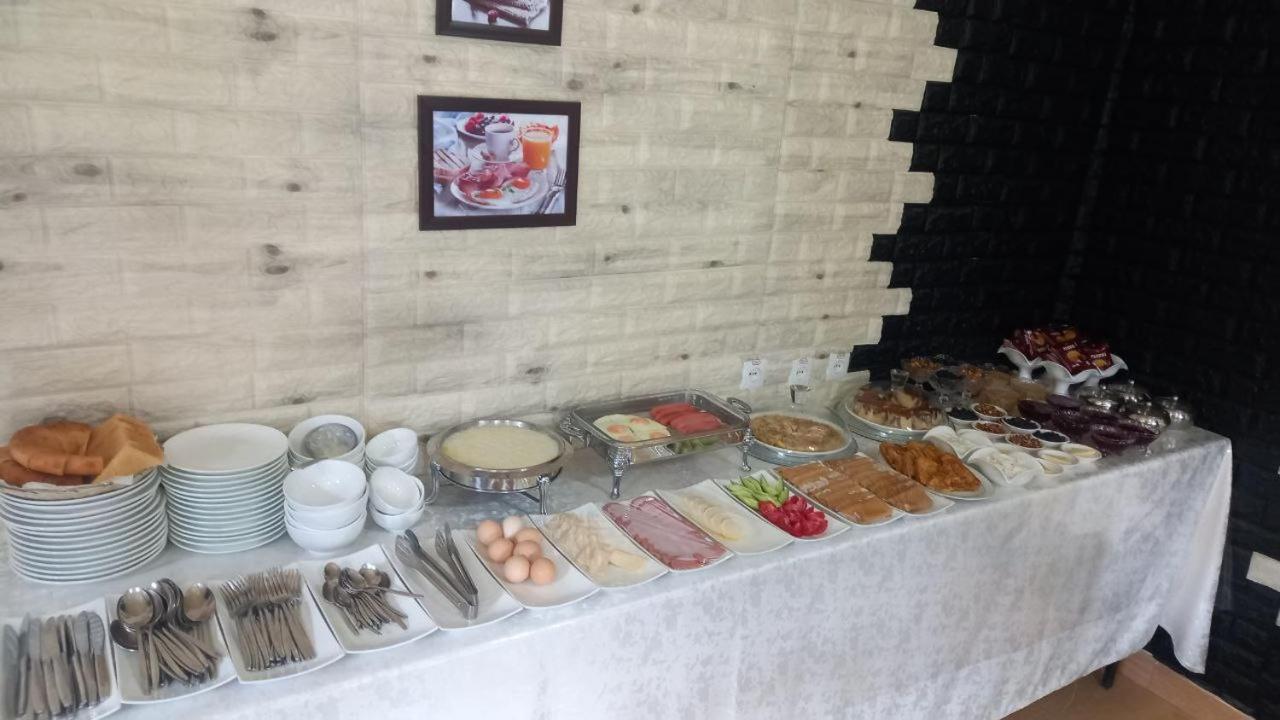Admiral Hotel Termez Luaran gambar