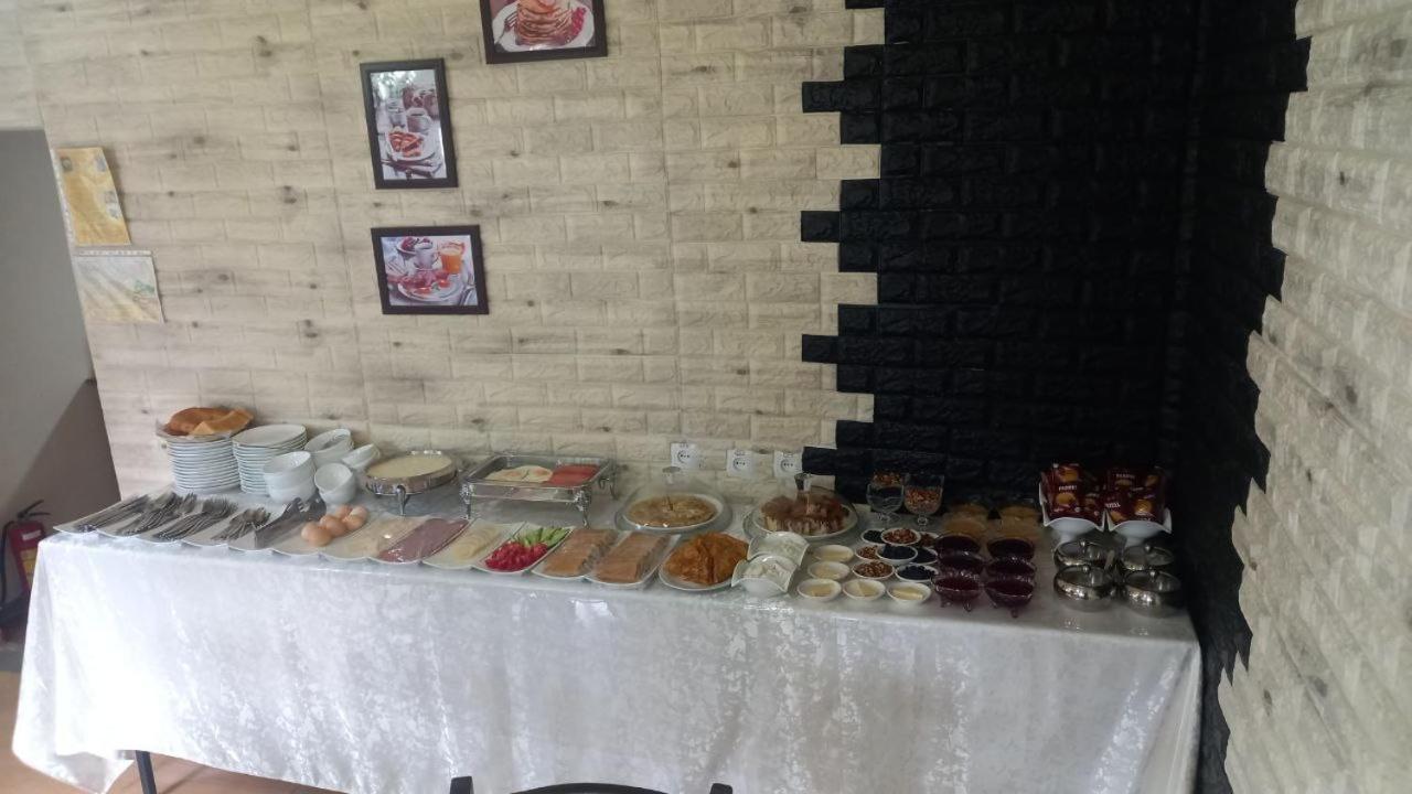 Admiral Hotel Termez Luaran gambar